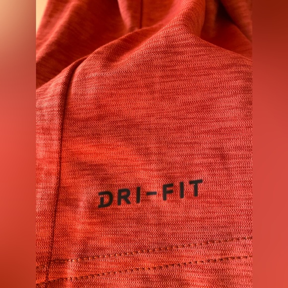 Nike Dri Fit Short Sleeve T-shirt Size S Mens Red Striped made in Jordan - Picture 6 of 7